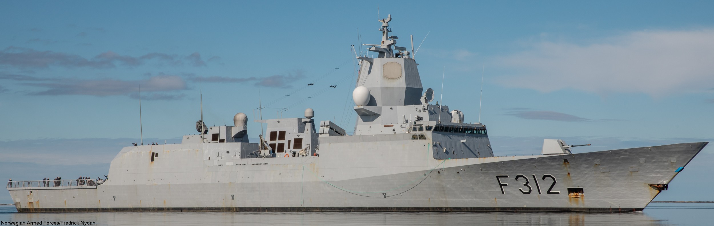 f-312 otto sverdrup hnoms knm fridtjof nansen class frigate royal norwegian navy sjøforsvaret 41