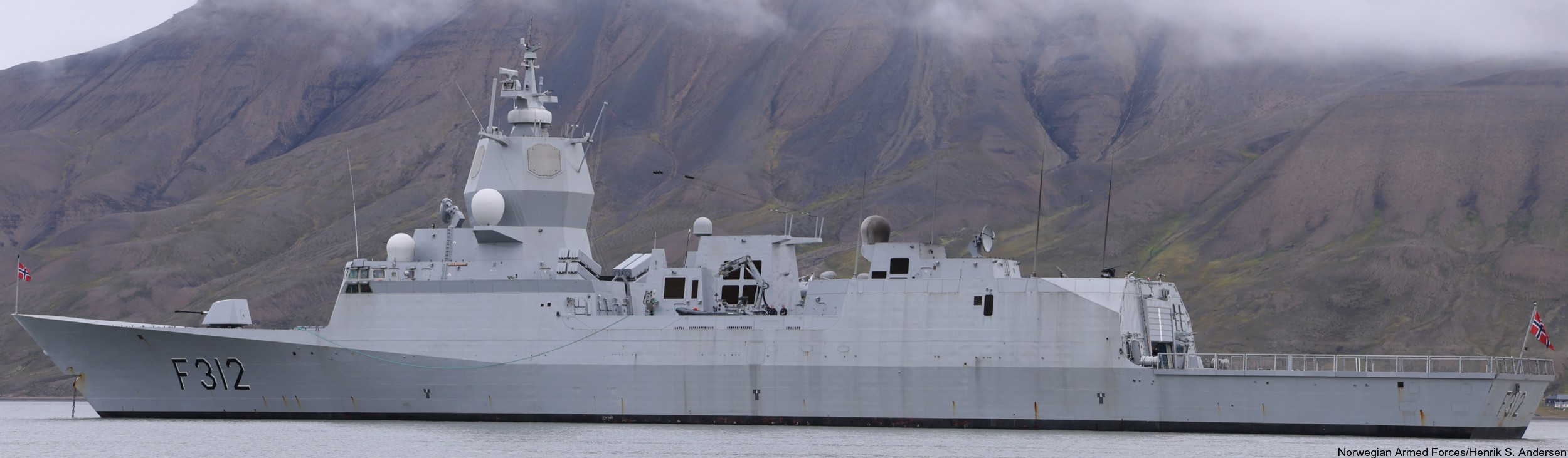 f-312 otto sverdrup hnoms knm fridtjof nansen class frigate royal norwegian navy sjøforsvaret 42
