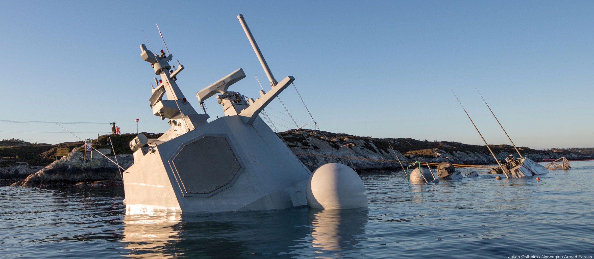 f-313 helge ingstad hnoms knm nansen class frigate royal norwegian navy 12 sunk beached nato exercise trident juncture