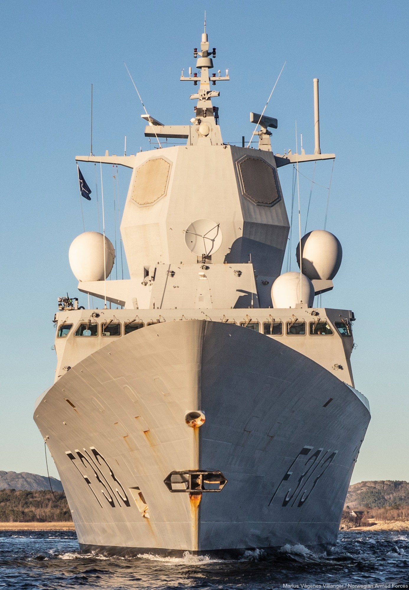 f-313 helge ingstad hnoms knm nansen class frigate royal norwegian navy 15