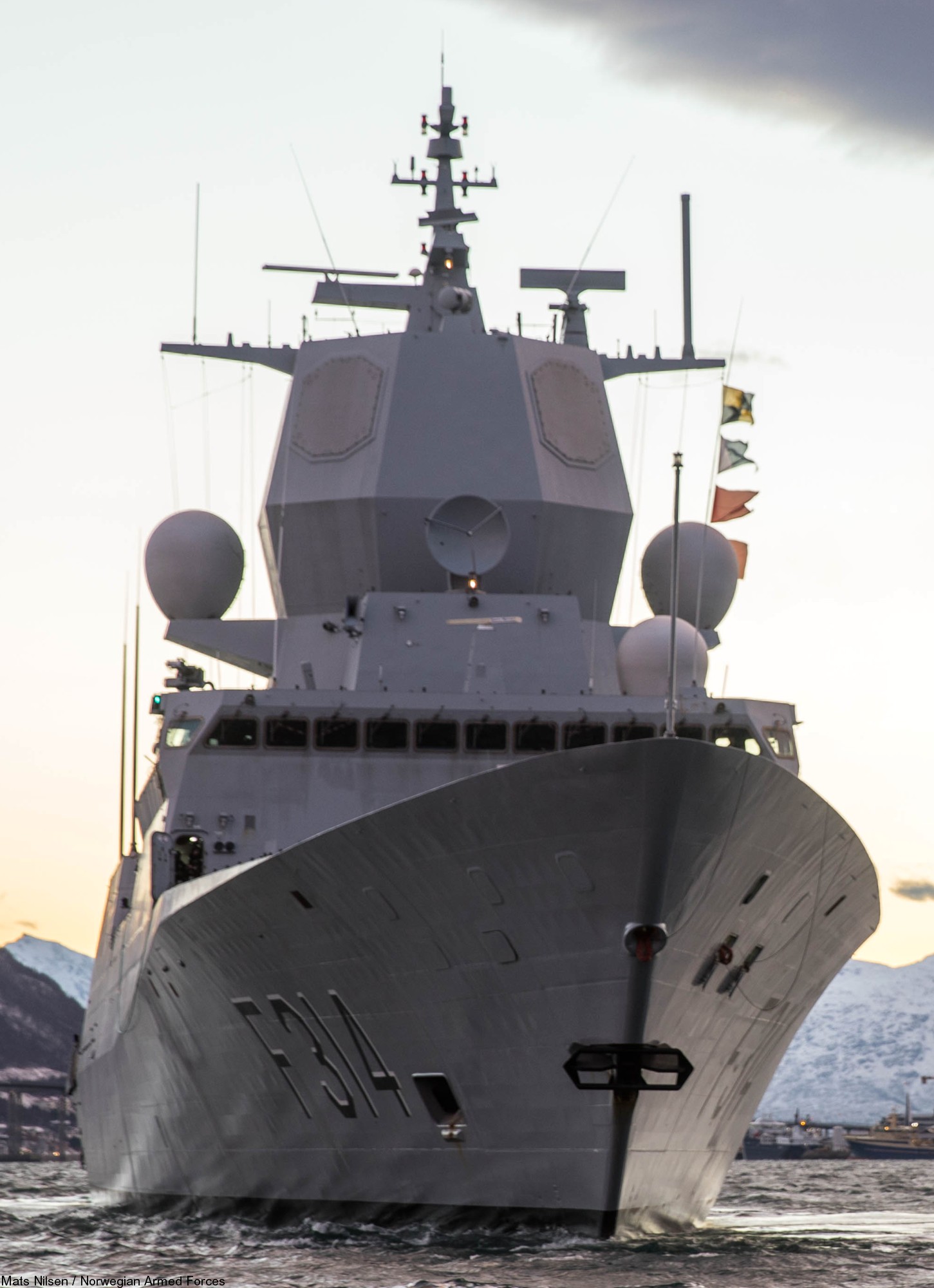 f-314 thor heyerdahl hnoms knm fridtjof nansen class frigate royal norwegian navy 13