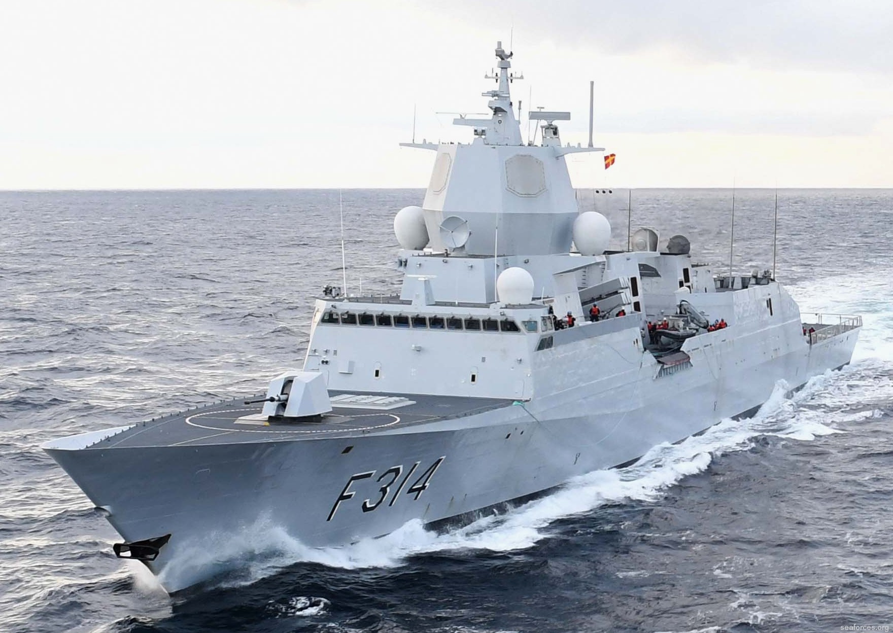 f-314 thor heyerdahl hnoms knm fridtjof nansen class frigate royal norwegian navy 41 mk-41 vertical launching system vls rim-162 essm missile