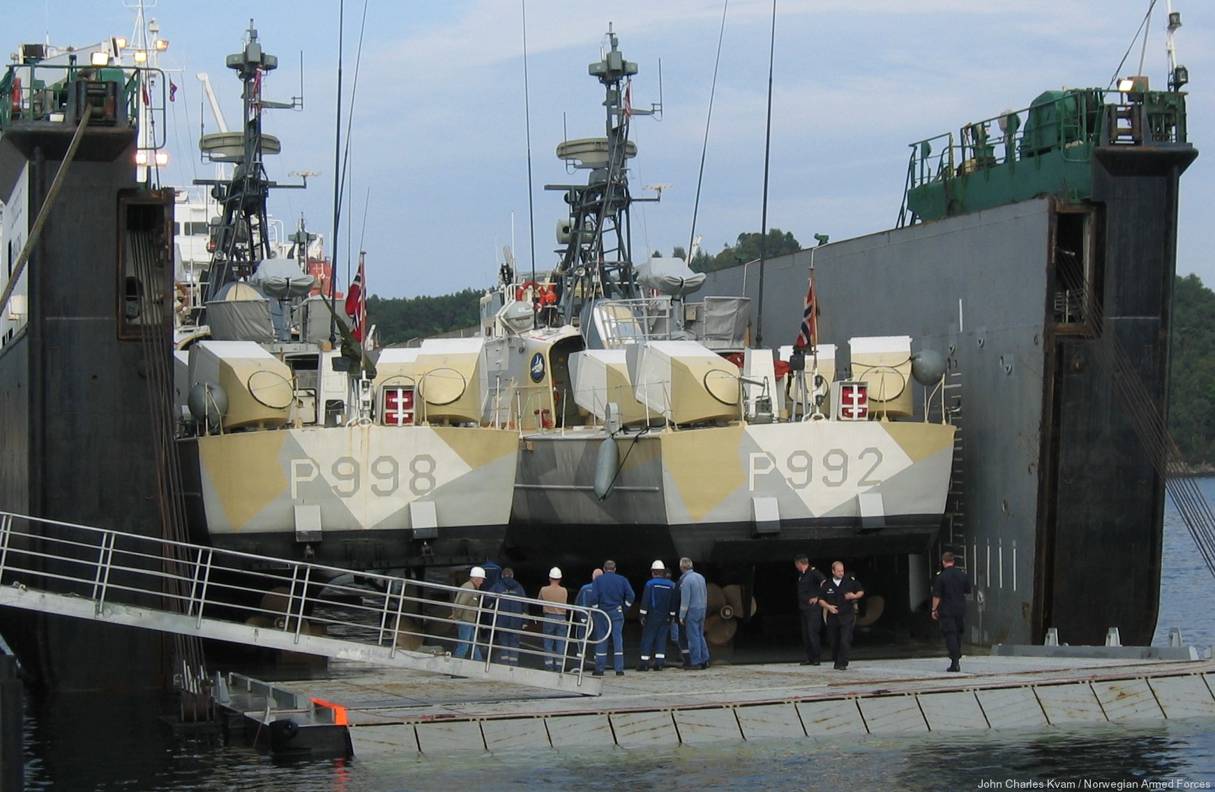 hauk class fast attack missile torpedo craft boat knm norwegian navy sjøforsvaret 11c