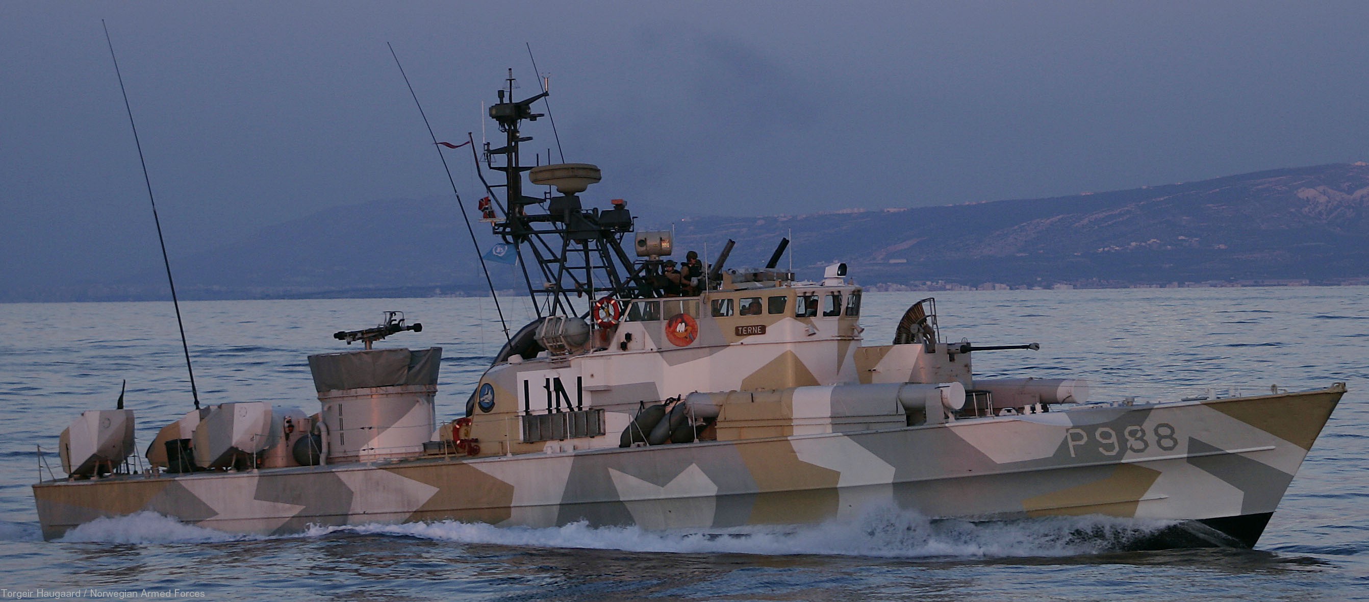 p-988 knm terne hauk class fast attack missile torpedo craft boat norwegian navy sjøforsvaret 11