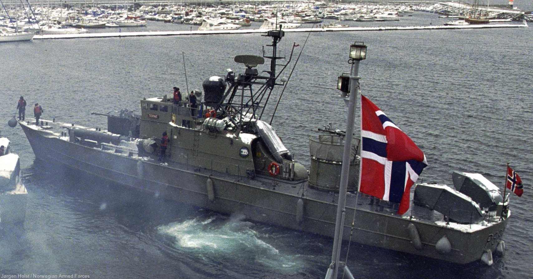 p-988 knm terne hauk class fast attack missile torpedo craft boat norwegian navy sjøforsvaret 18