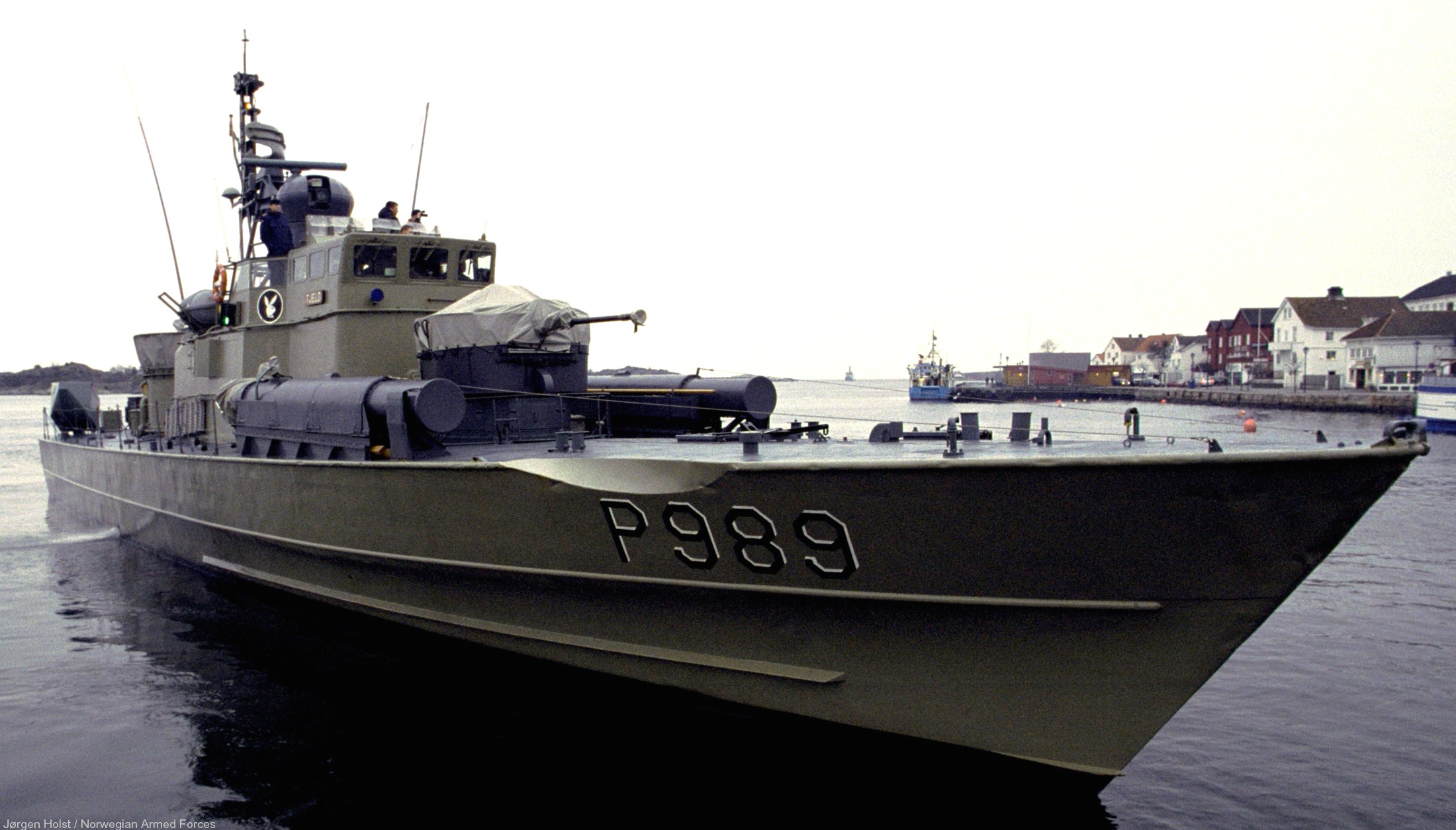 p-989 knm tjeld hauk class fast attack missile torpedo craft boat norwegian navy sjøforsvaret 10