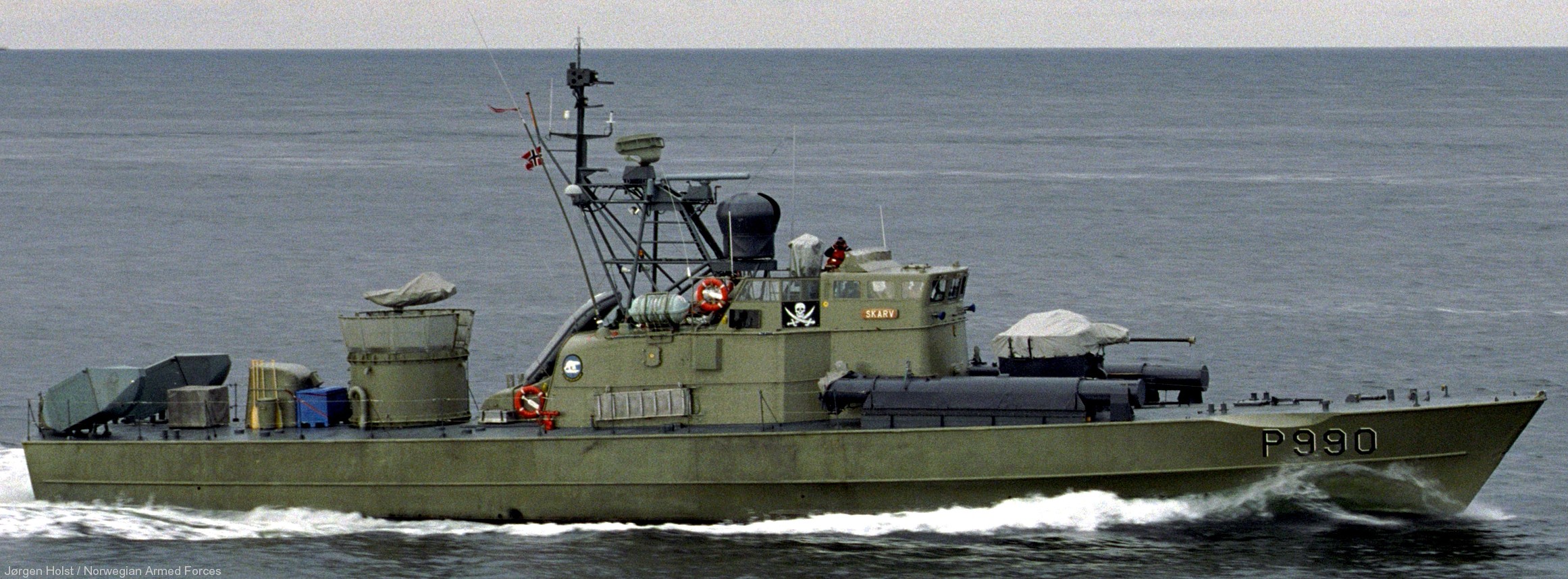 p-990 knm skarv hauk class fast attack missile torpedo craft boat norwegian navy sjøforsvaret 02