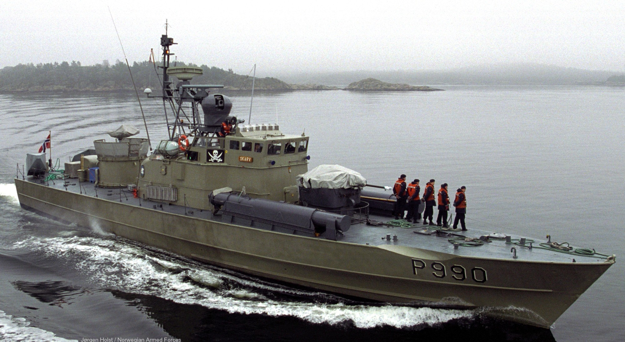 p-990 knm skarv hauk class fast attack missile torpedo craft boat norwegian navy sjøforsvaret 03