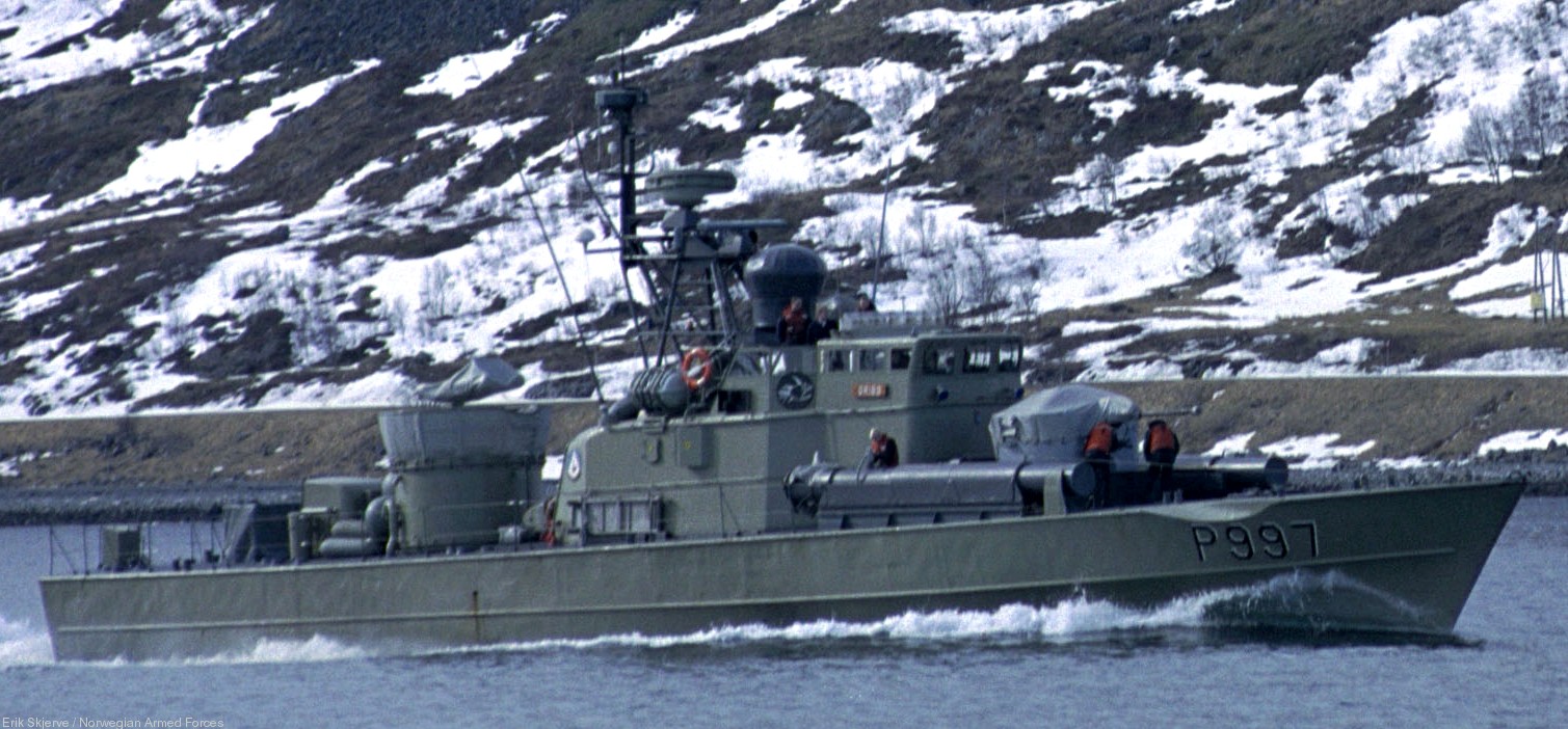 p-997 knm gribb hauk class fast attack missile torpedo craft boat norwegian navy sjøforsvaret 05