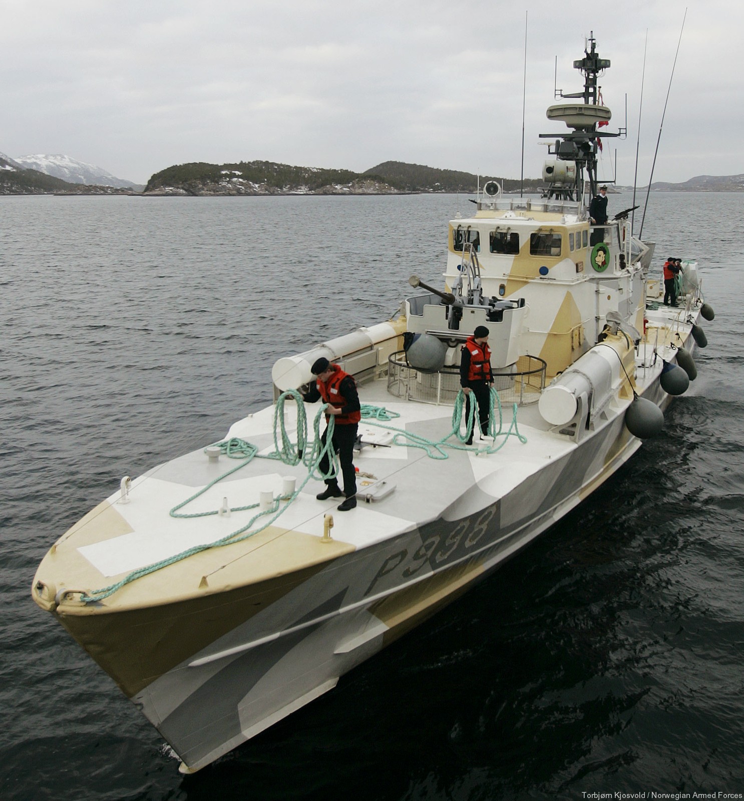 p-998 knm geir hauk class fast attack missile torpedo craft boat norwegian navy sjøforsvaret 03