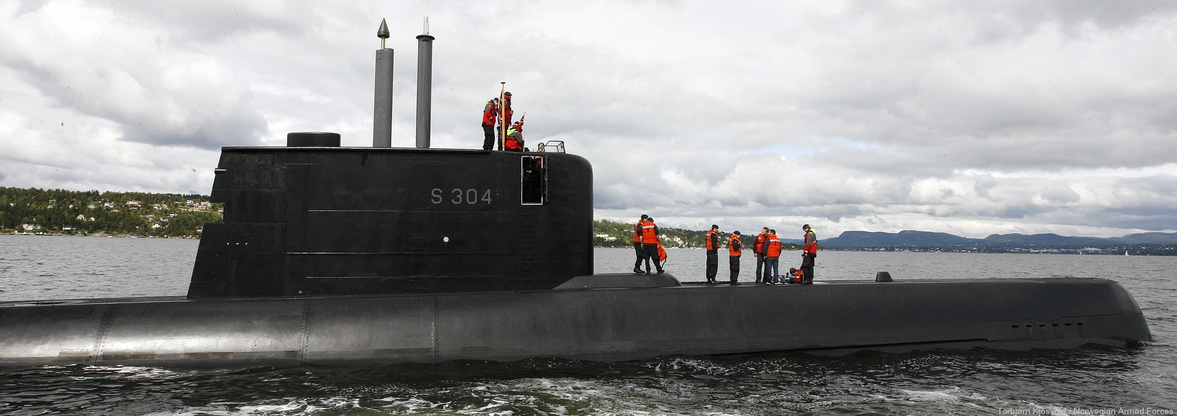 s-304 hnoms knm uthaug ula class submarine type 210 attack ssk undervannsbåt royal norwegian navy sjøforsvaret 08