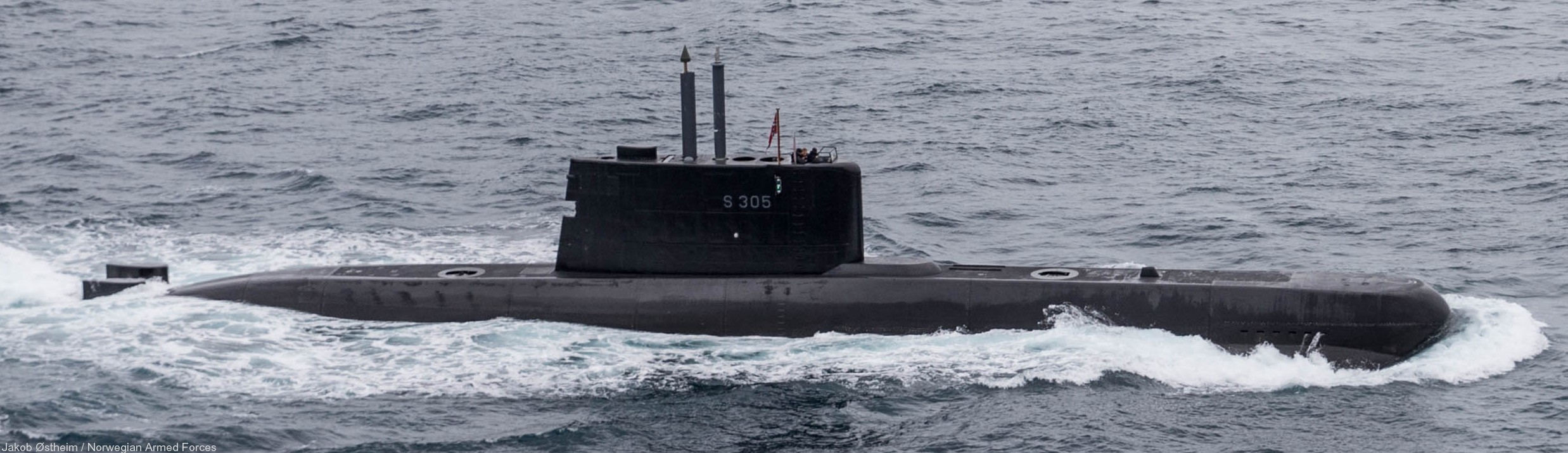 s-305 hnoms knm uredd ula class submarine type 210 attack ssk undervannsbåt royal norwegian navy sjøforsvaret 08