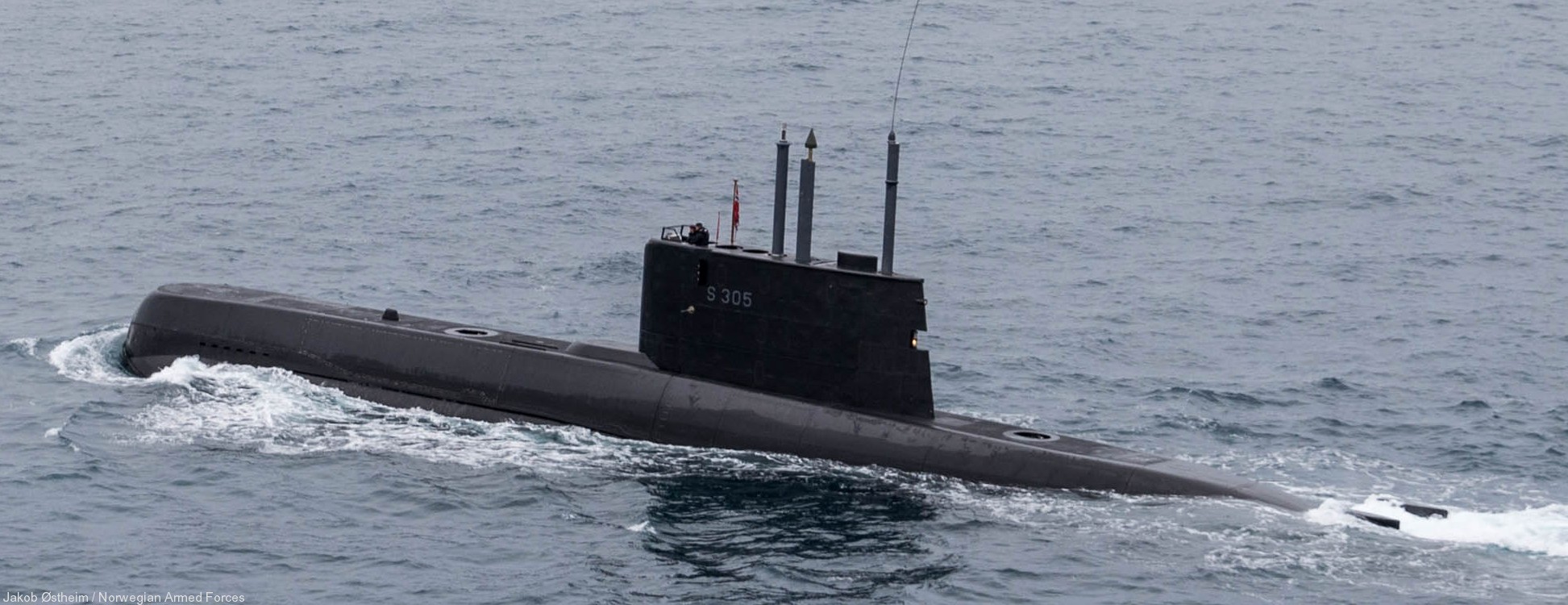 s-305 hnoms knm uredd ula class submarine type 210 attack ssk undervannsbåt royal norwegian navy sjøforsvaret 09