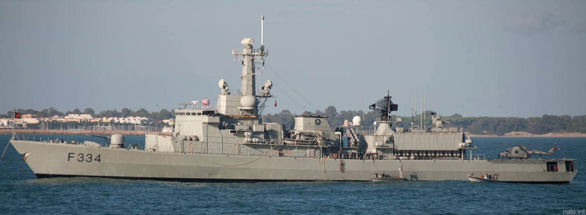 f-334 nrp dom francisco de almeida karel doorman class frigate portuguese navy marinha 11