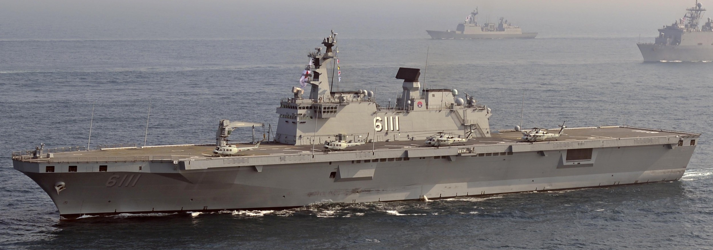 lph-6111 roks dokdo landing platform helicopter amphibious assault ship korean navy rokn 10