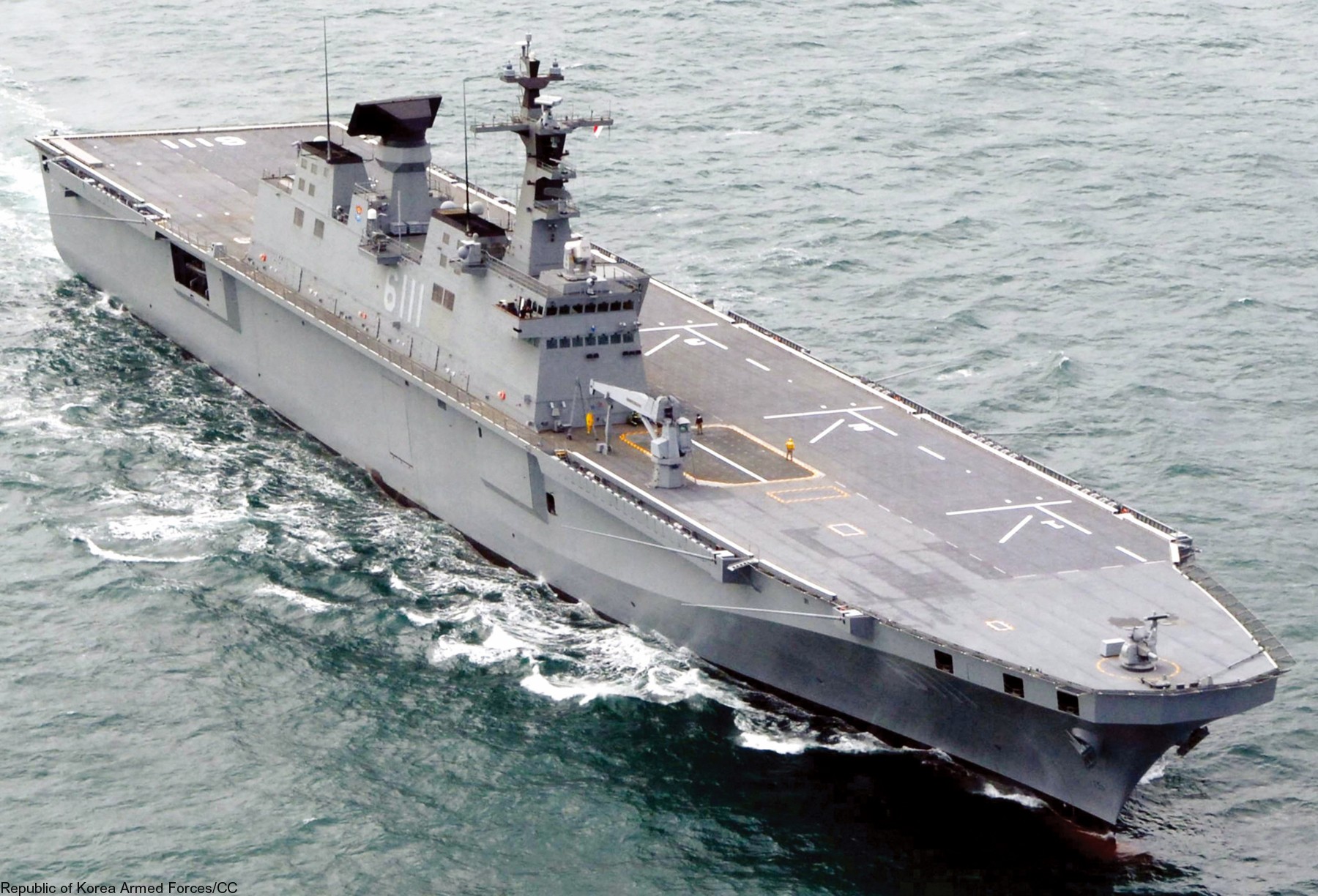 lph-6111 roks dokdo landing platform helicopter amphibious assault ship korean navy rokn 17