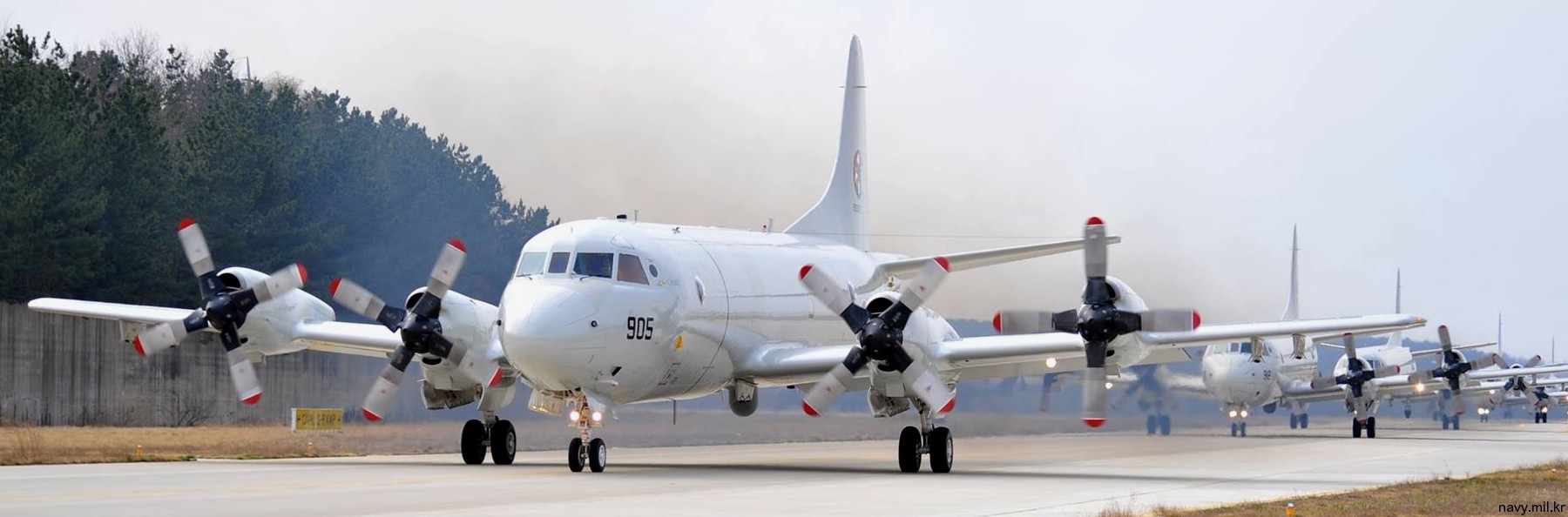 p-3c orion republic of korea navy rokn maritime patrol aircraft mpa lockheed 950905 06