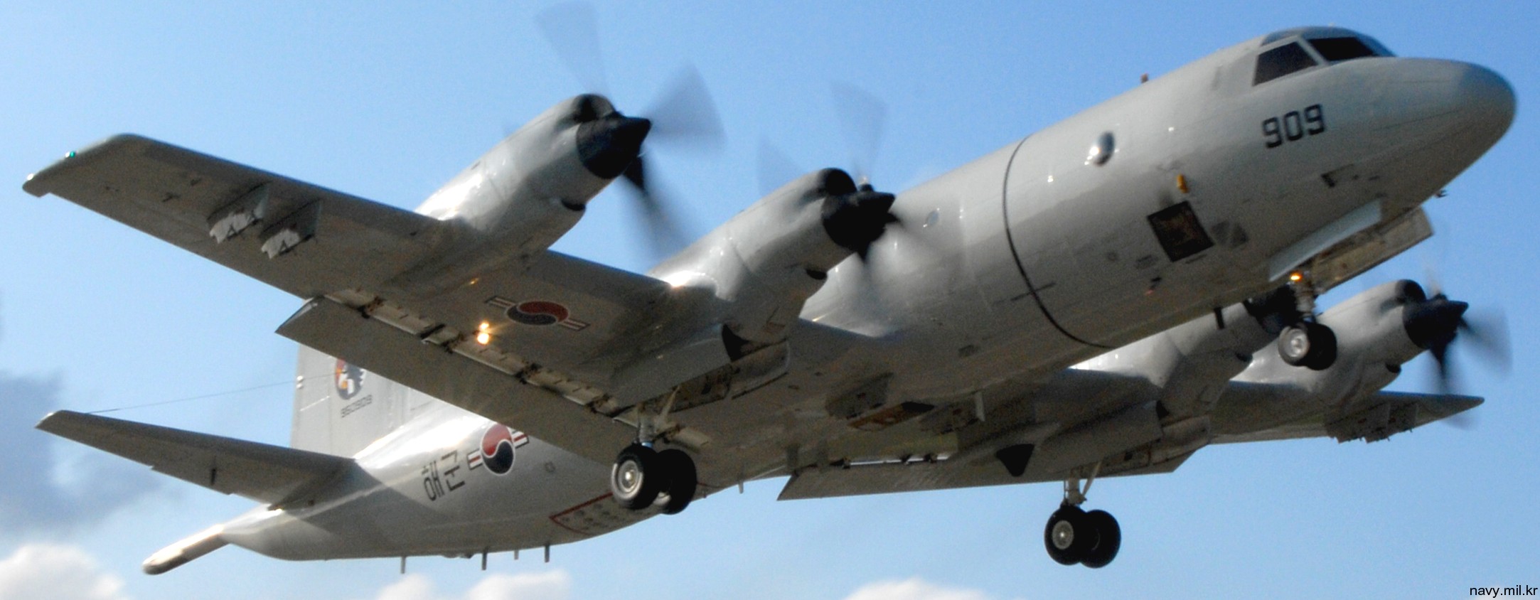 p-3c orion republic of korea navy rokn maritime patrol aircraft mpa lockheed 950909 26