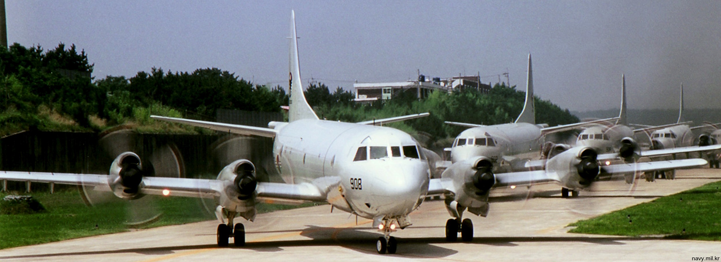 p-3c orion republic of korea navy rokn maritime patrol aircraft mpa lockheed 950908 27