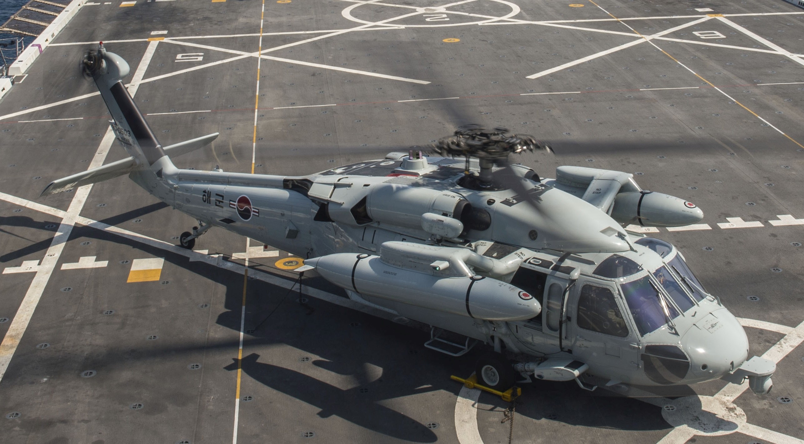 uh-60p hh-60p black hawk helicopter korean armed forces rok sikorsky korean air 04