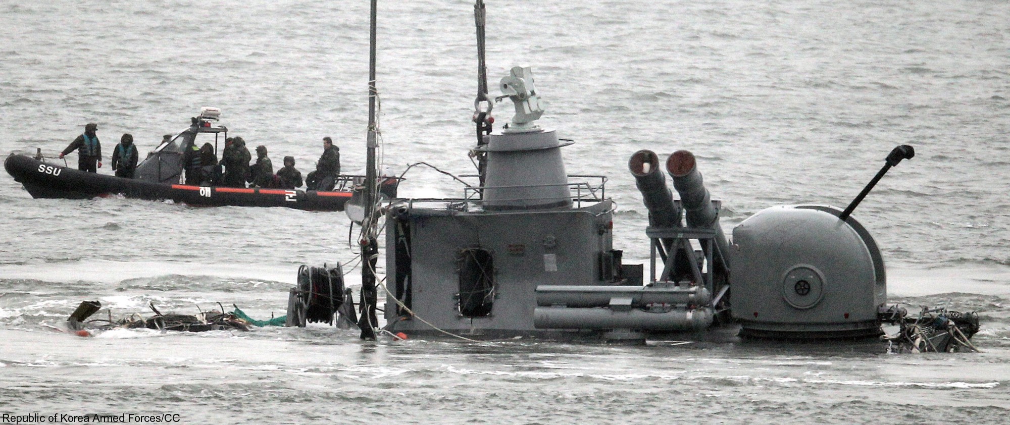 pcc-772 roks cheonan pohang class patrol combat corvette republic of korea navy rokn 04 sunk after north korea attack