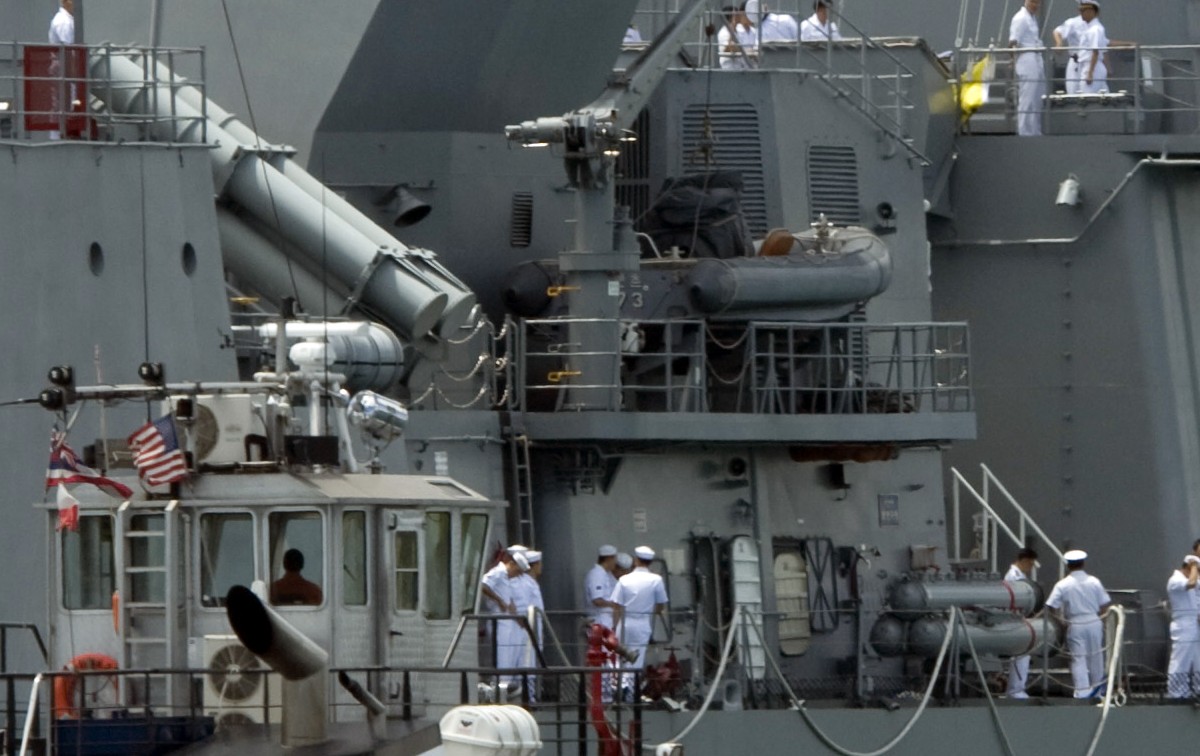 ddh-973 roks yang man-chun gwanggaeto the great class destroyer republic of korea navy rokn sea sparrow missile helicopter lynx mk.99a 07a rgm-84 harpoon ssm mk.46 torpedo tubes