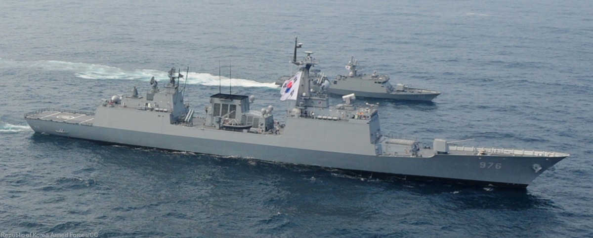 ddh-976 roks munmu the great helicopter destroyer ddh kdx-ii korean navy rokn standard sm-2mr sam harpoon ssm 06