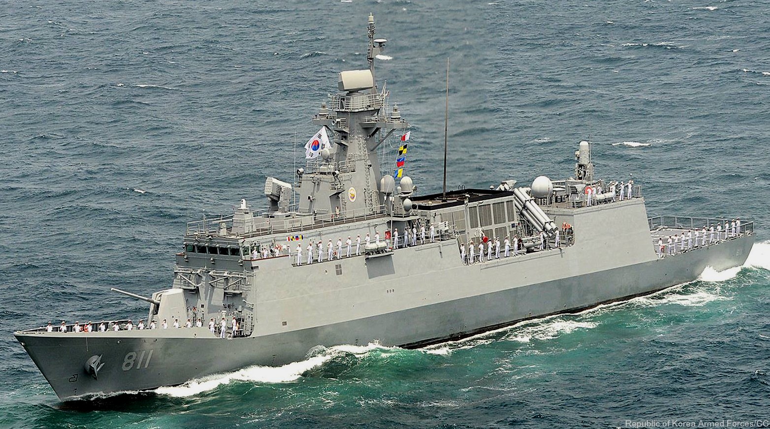 ffg-811 roks incheon class guided missile frigate ffg korean navy rokn ssm-700k tlam land attack gun ciws helicopter 03