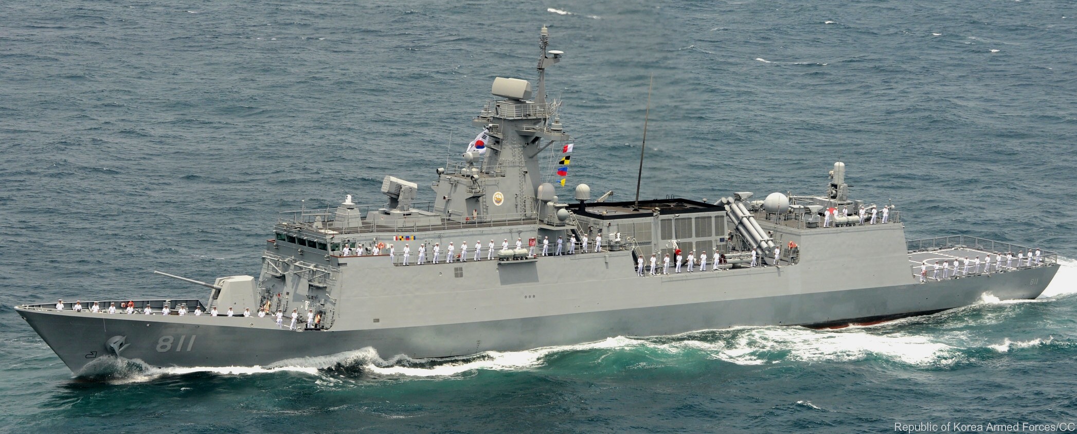 incheon class guided missile frigate ffg korean navy rokn ssm-700k anti ship tactical land attack ciws phalanx rim-116 ram torpedo k745