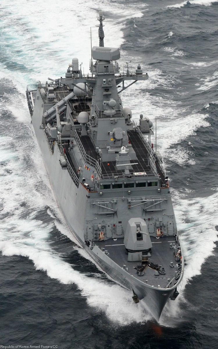 incheon class guided missile frigate ffg republic of korea navy rokn ssm-700k tlam land attack gun ciws helicopter 02