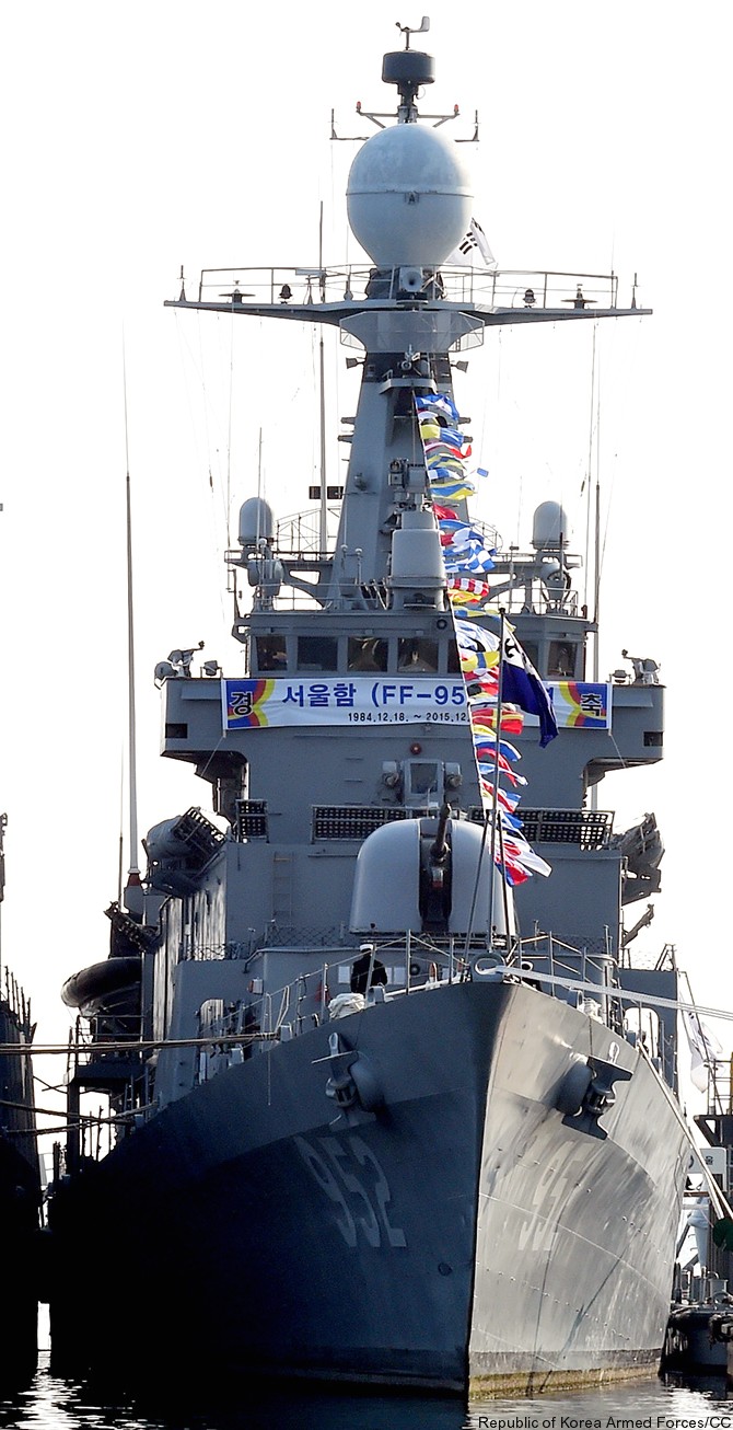 ff-952 roks seoul ulsan class frigate republic of korea navy rokn 05
