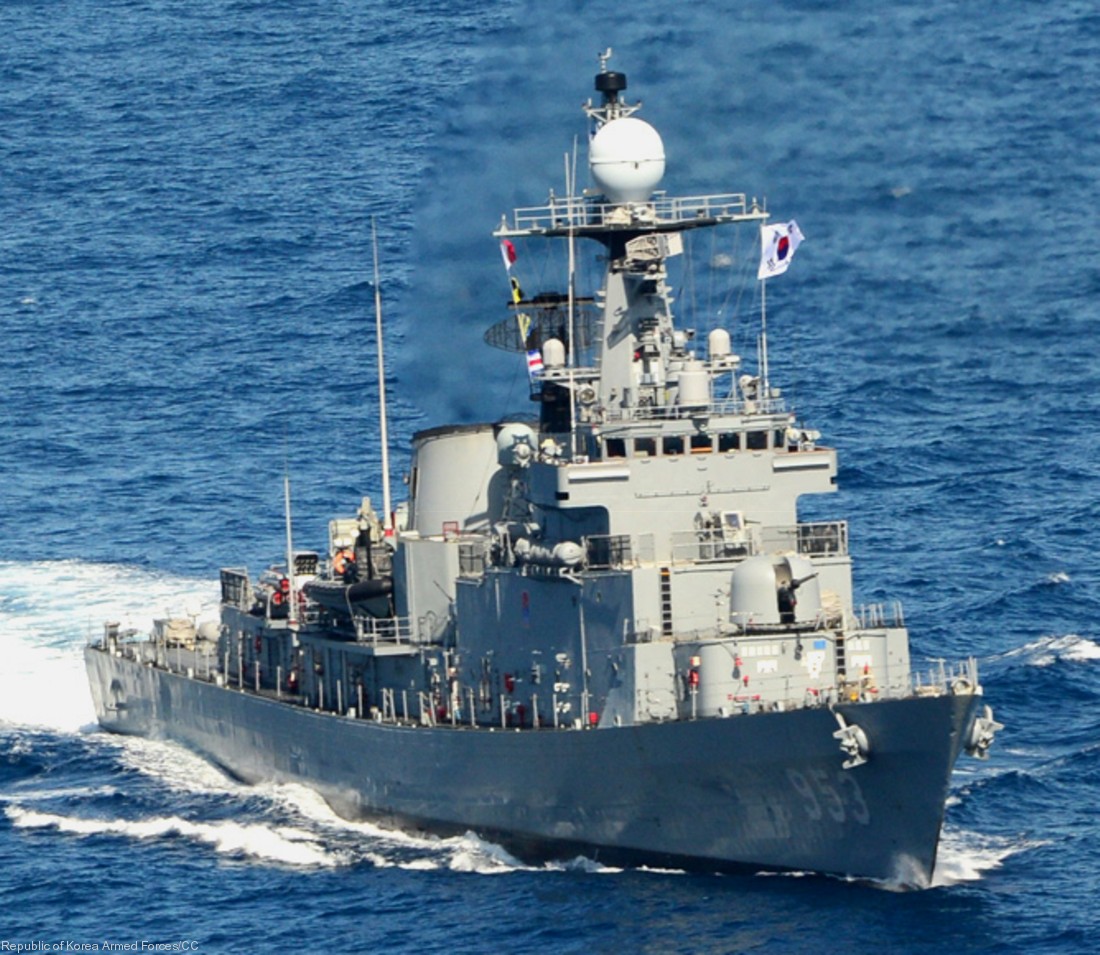 ff-953 roks chungnam ulsan class frigate republic of korea navy rokn 03