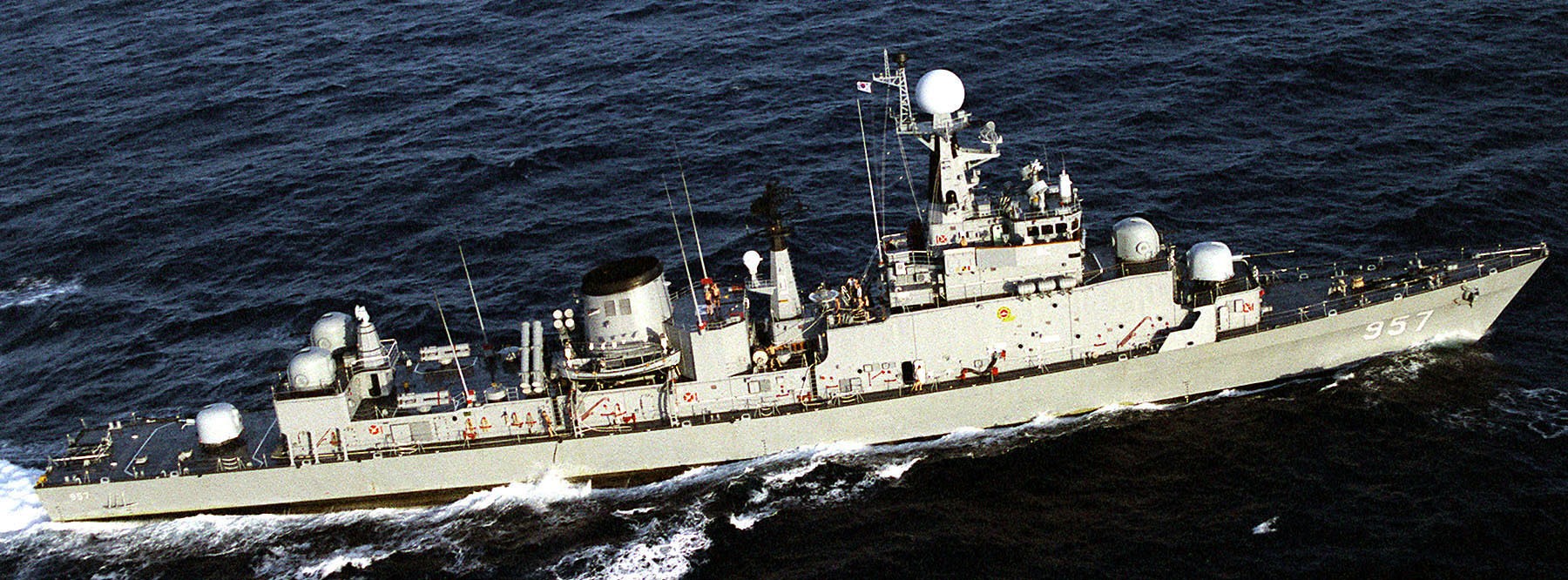 ff-957 roks jeonnam ulsan class frigate republic of korea navy rokn 04