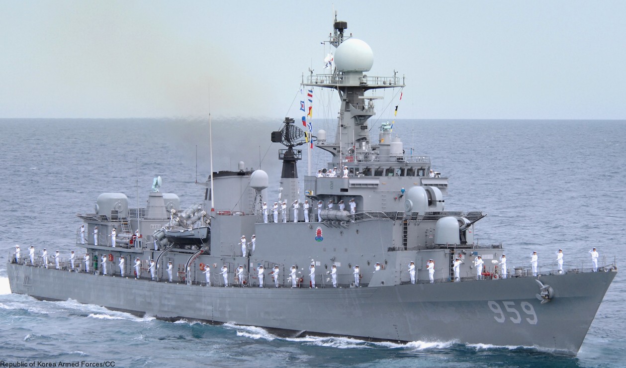ff-959 roks busan ulsan class frigate republic of korea navy rokn 03