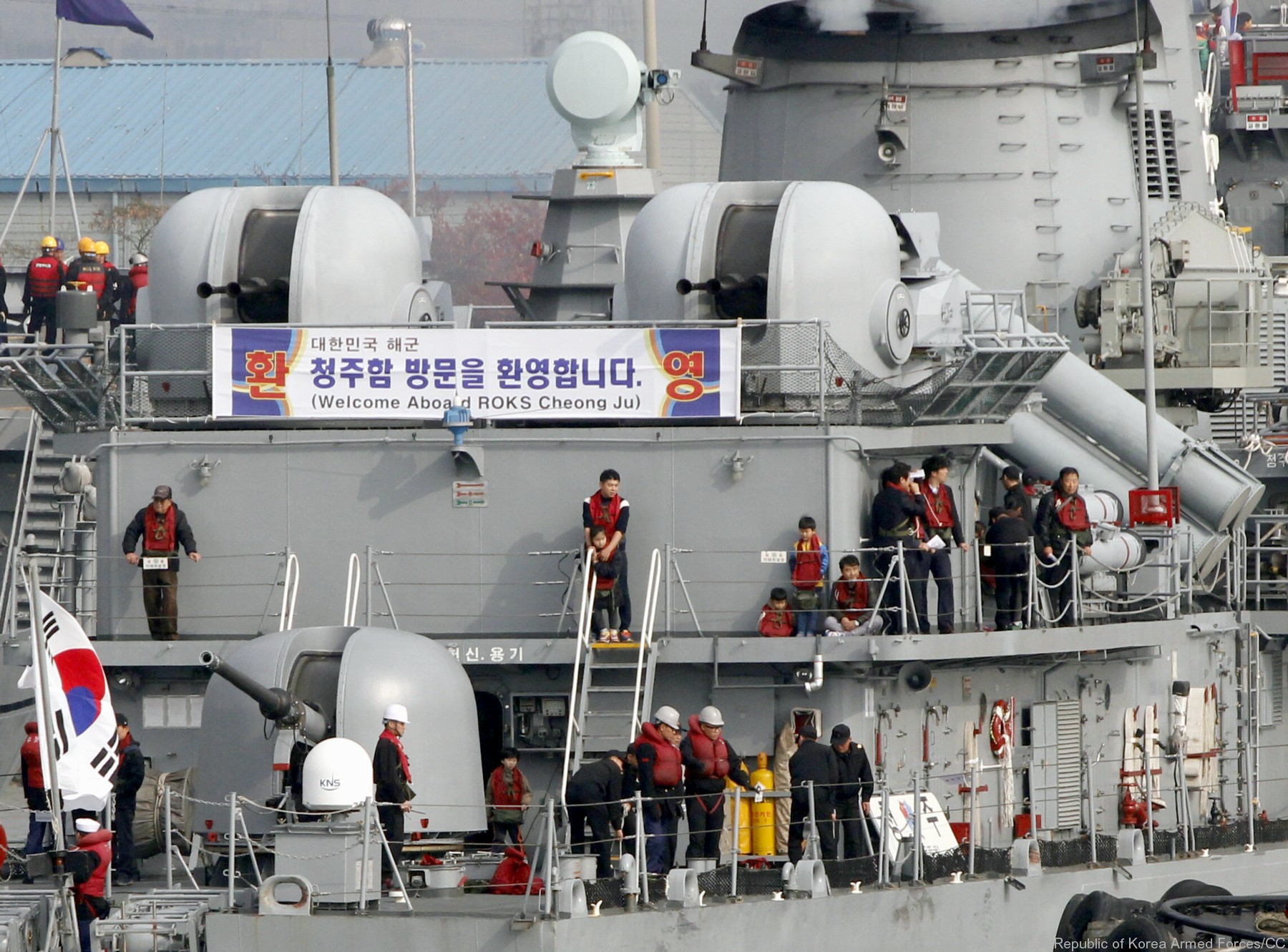 ff-961 roks cheongju ulsan class frigate republic of korea navy rokn 04a armament oto melara 76/62 gun dardo ciws