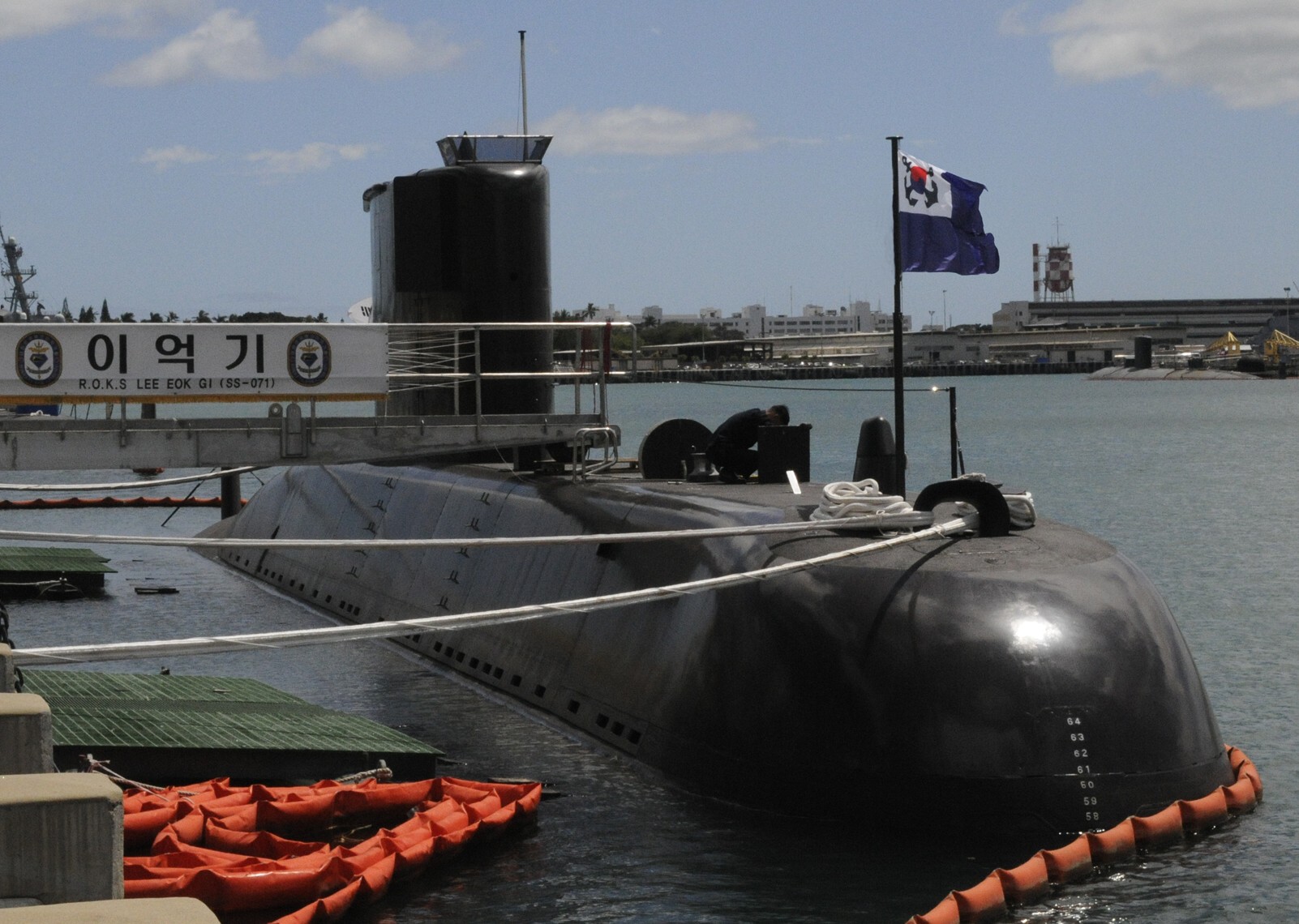 ss-071 roks lee eokgi jang bogo class kss-i type 209-1200 attack submarine republic of korea navy rokn 533mm sut torpedo ugm-84 harpoon ssm 02