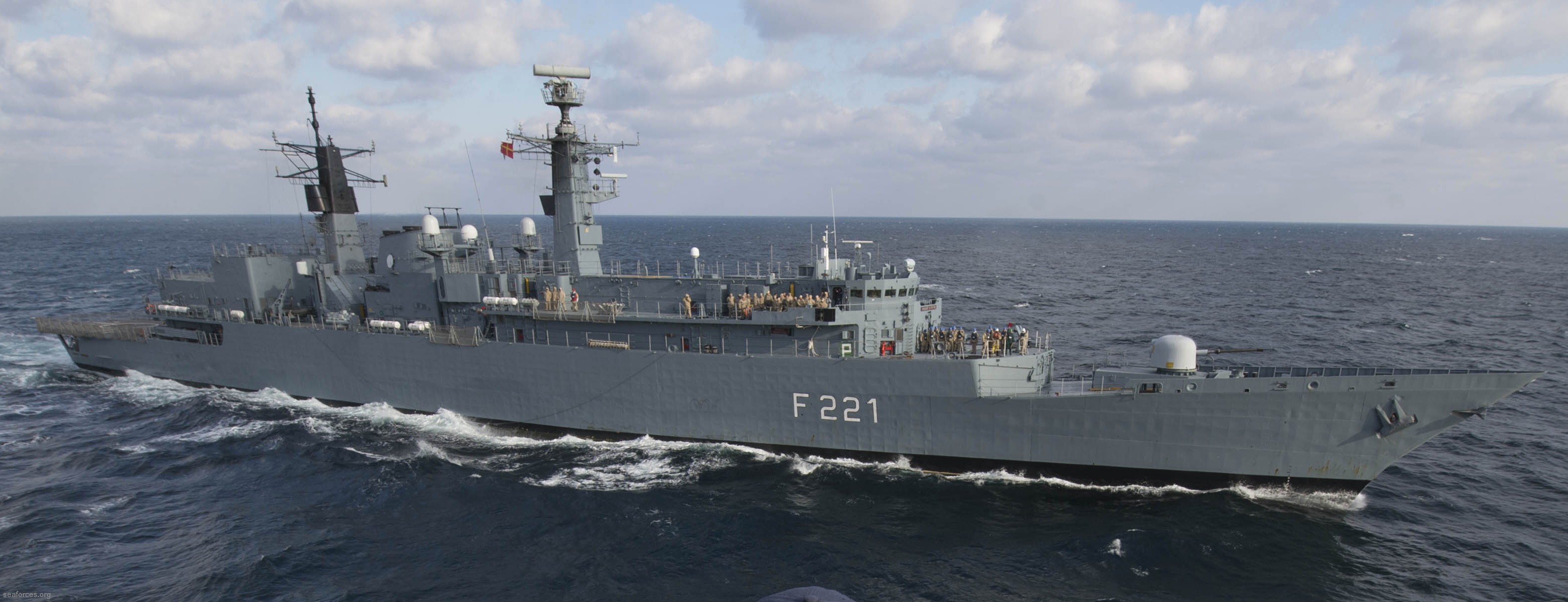 f-221 ros regele ferdinand frigate romanian navy type 22 broadsword class 23