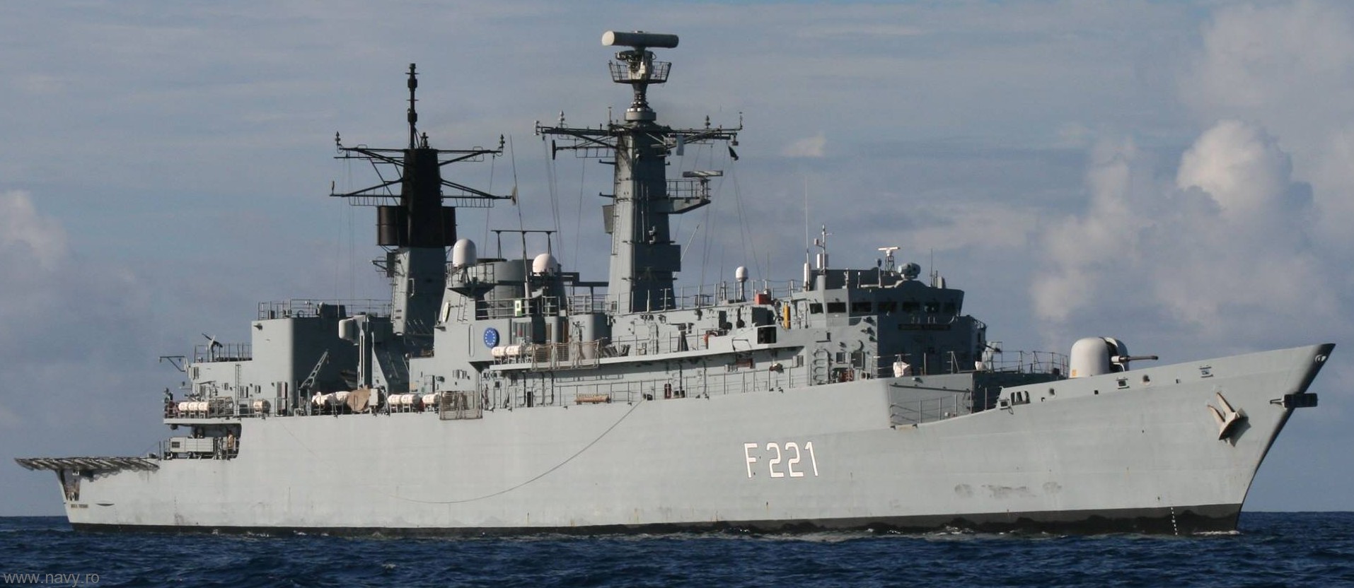 f-221 ros regele ferdinand frigate romanian navy type 22 broadsword class 75