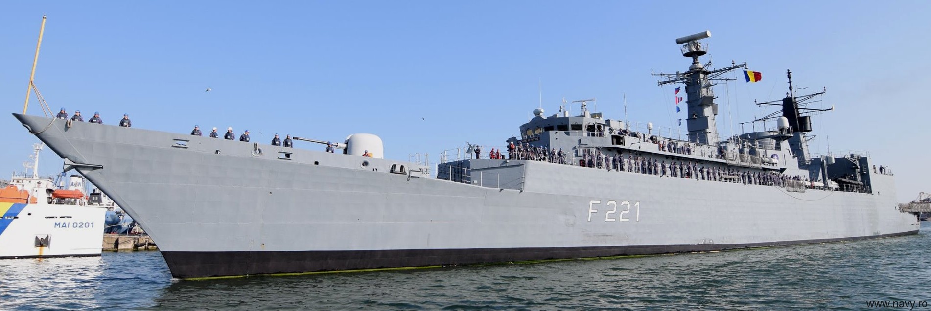 f-221 ros regele ferdinand frigate romanian navy type 22 broadsword class 77