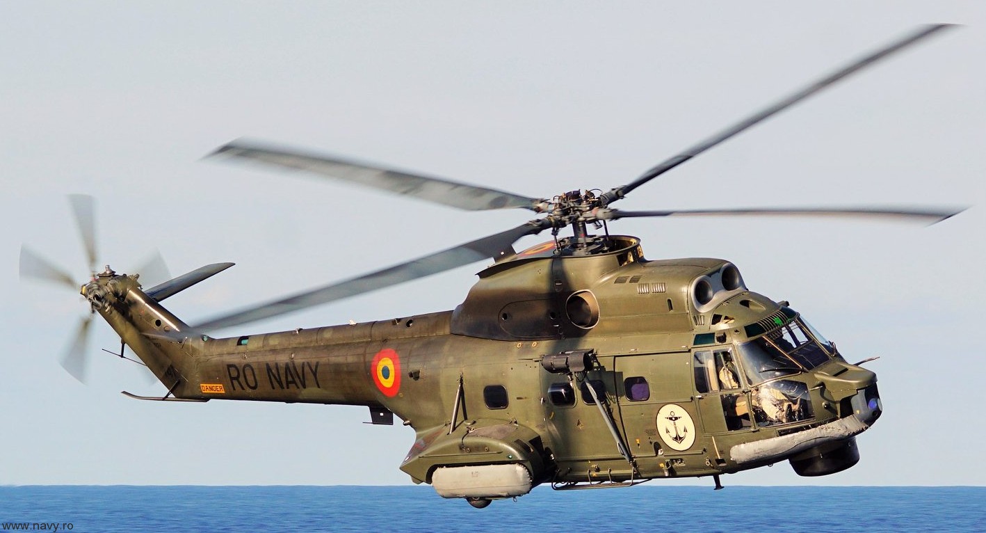 iar-330 naval helicopter puma romanian navy forțele navale române 03