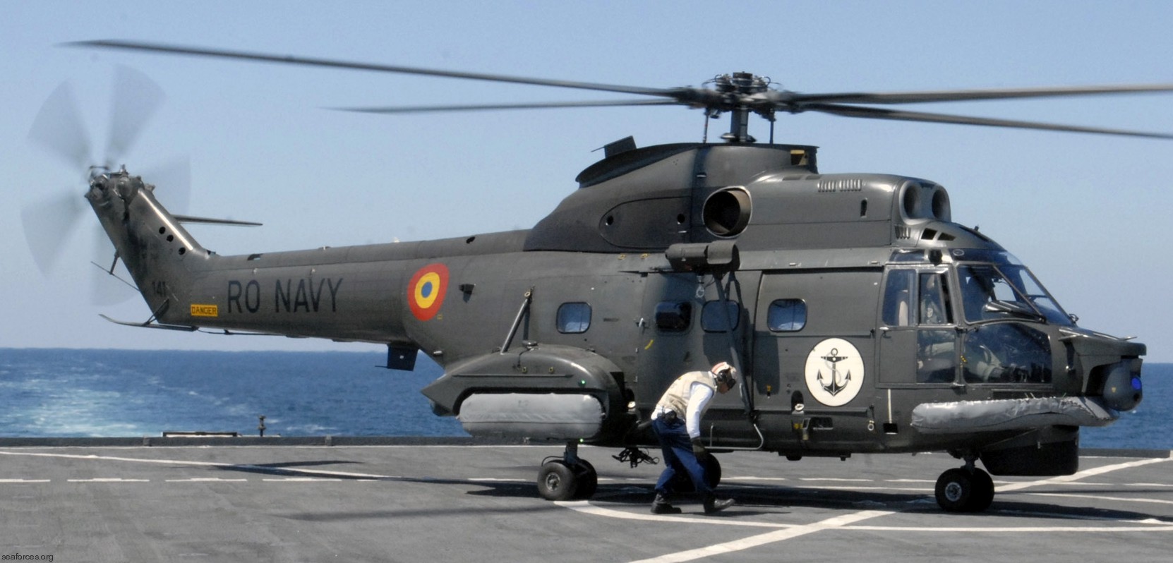 iar-330 naval helicopter puma romanian navy forțele navale române 28