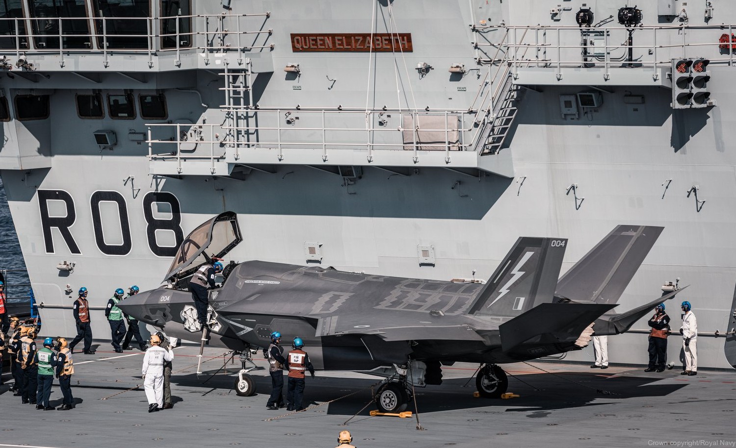 f-35b lightning ii royal navy fleet air arm aircraft carrier lockheed martin bae systems 16