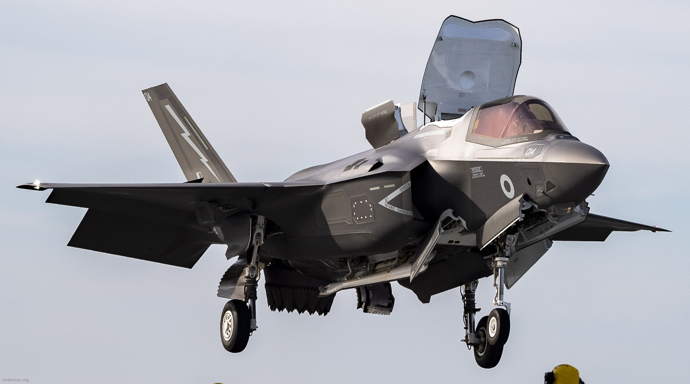 f-35b lightning ii royal navy fleet air arm aircraft carrier lockheed martin bae systems 23