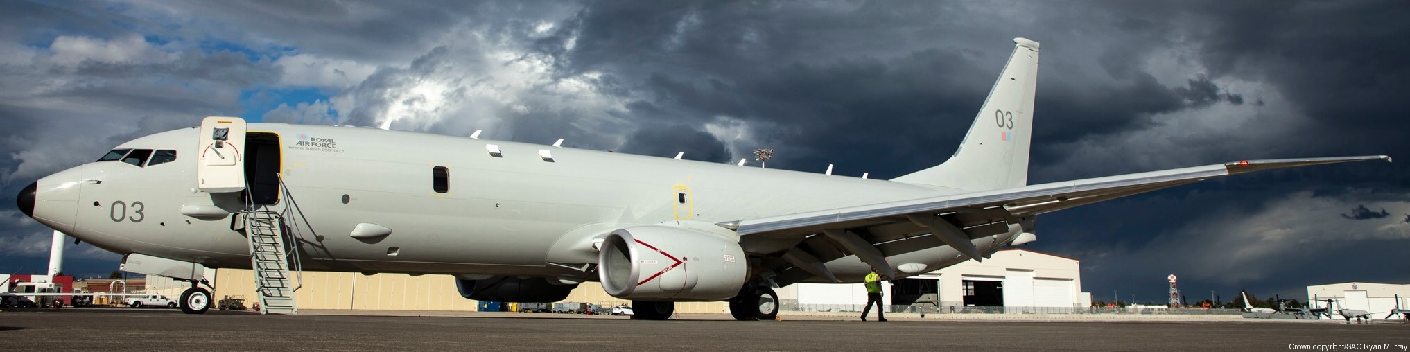 boeing poseidon mra1 maritime patrol reconnaissance aircraft royal air force zp803 38