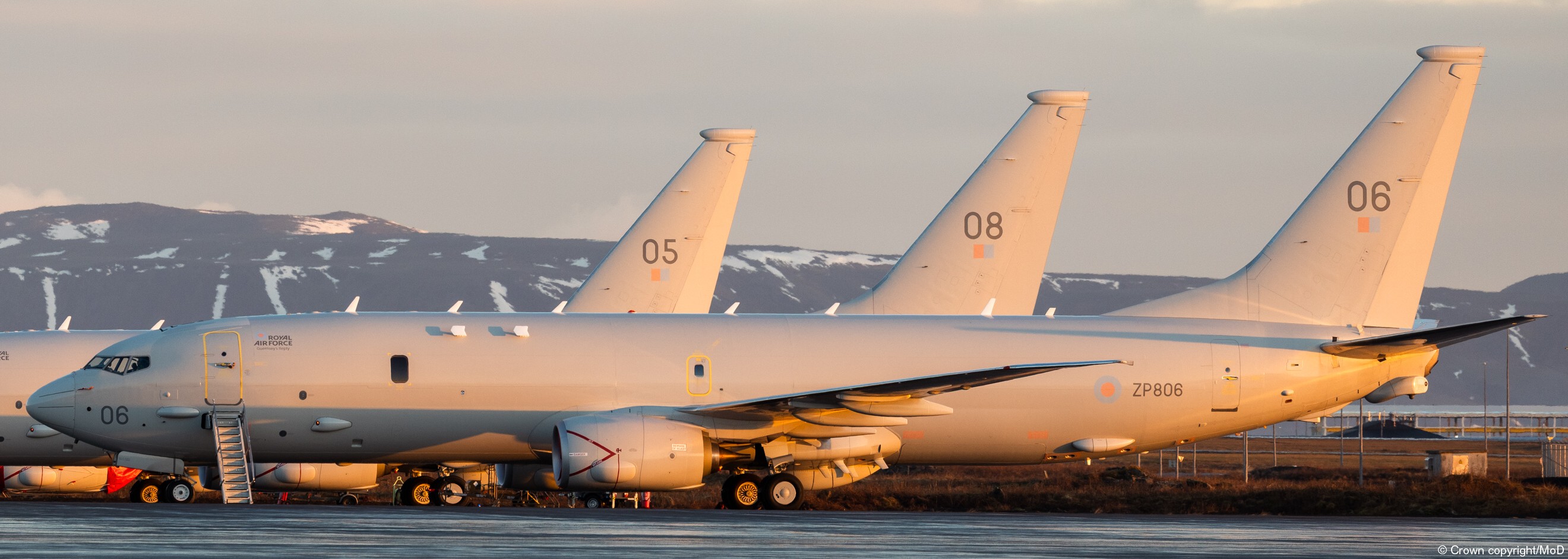 boeing poseidon mra1 maritime patrol reconnaissance aircraft royal air force zp806 guernsey's reply 44
