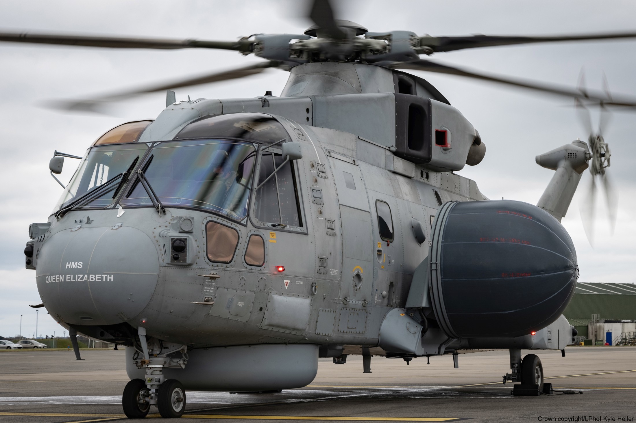 merlin hm mark 2 asac aew crowsnest airborne surveillance control helicopter royal navy fleet air arm 820 nas hms queen elizabeth 07