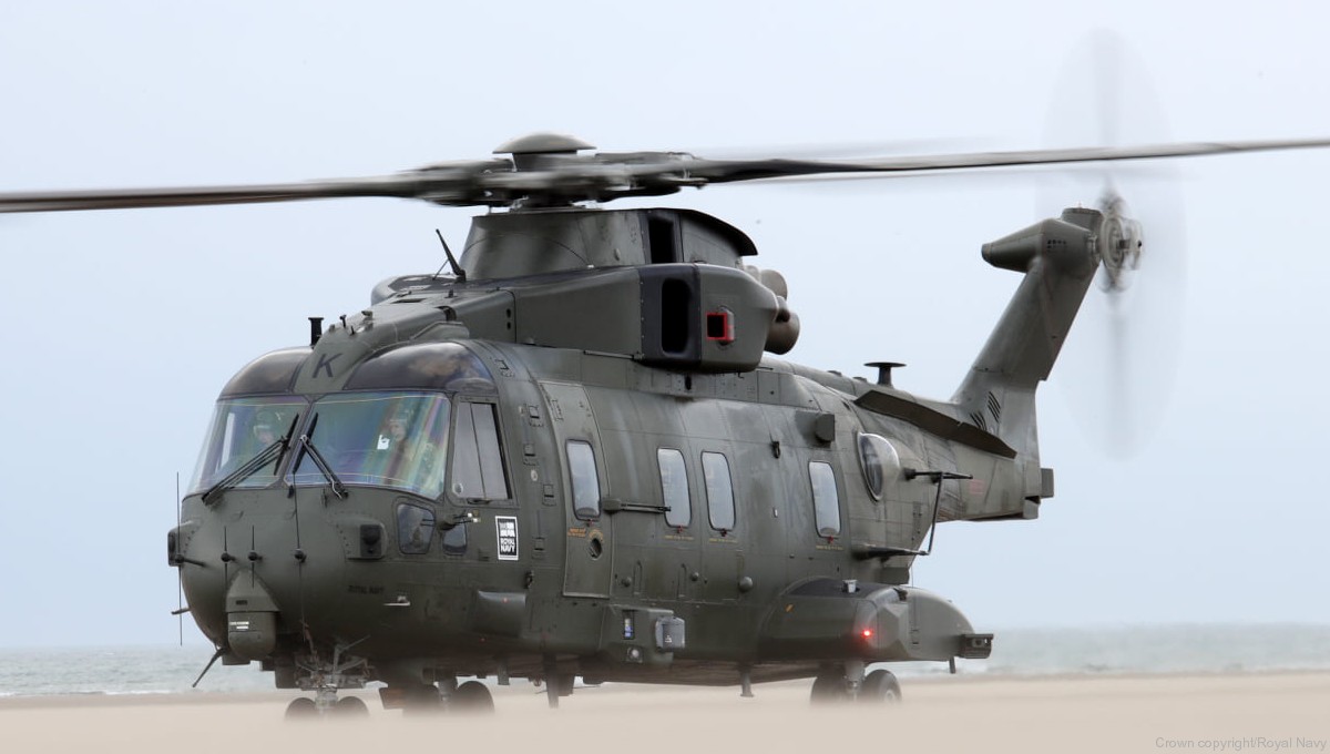 merlin hc3 hc3a mk.3 commando helicopter aw101 force chf royal navy 845 846 naval air squadron rnas yeovilton agusta westland marines 68