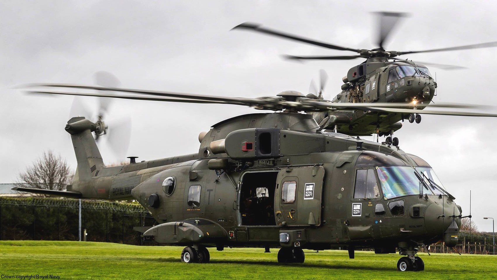 merlin hc3 hc3a mk.3 commando helicopter aw101 force chf royal navy 845 846 naval air squadron rnas yeovilton agusta westland marines 84