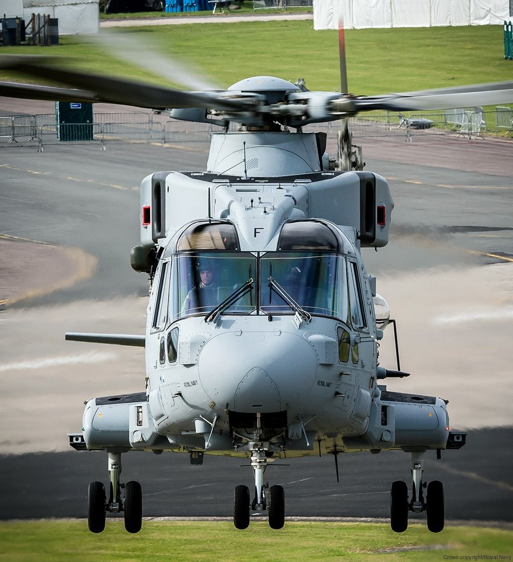 merlin hc4 mk.4 commando helicopter force chf royal navy 845 846 naval air squadron rnas yeovilton aw101 26