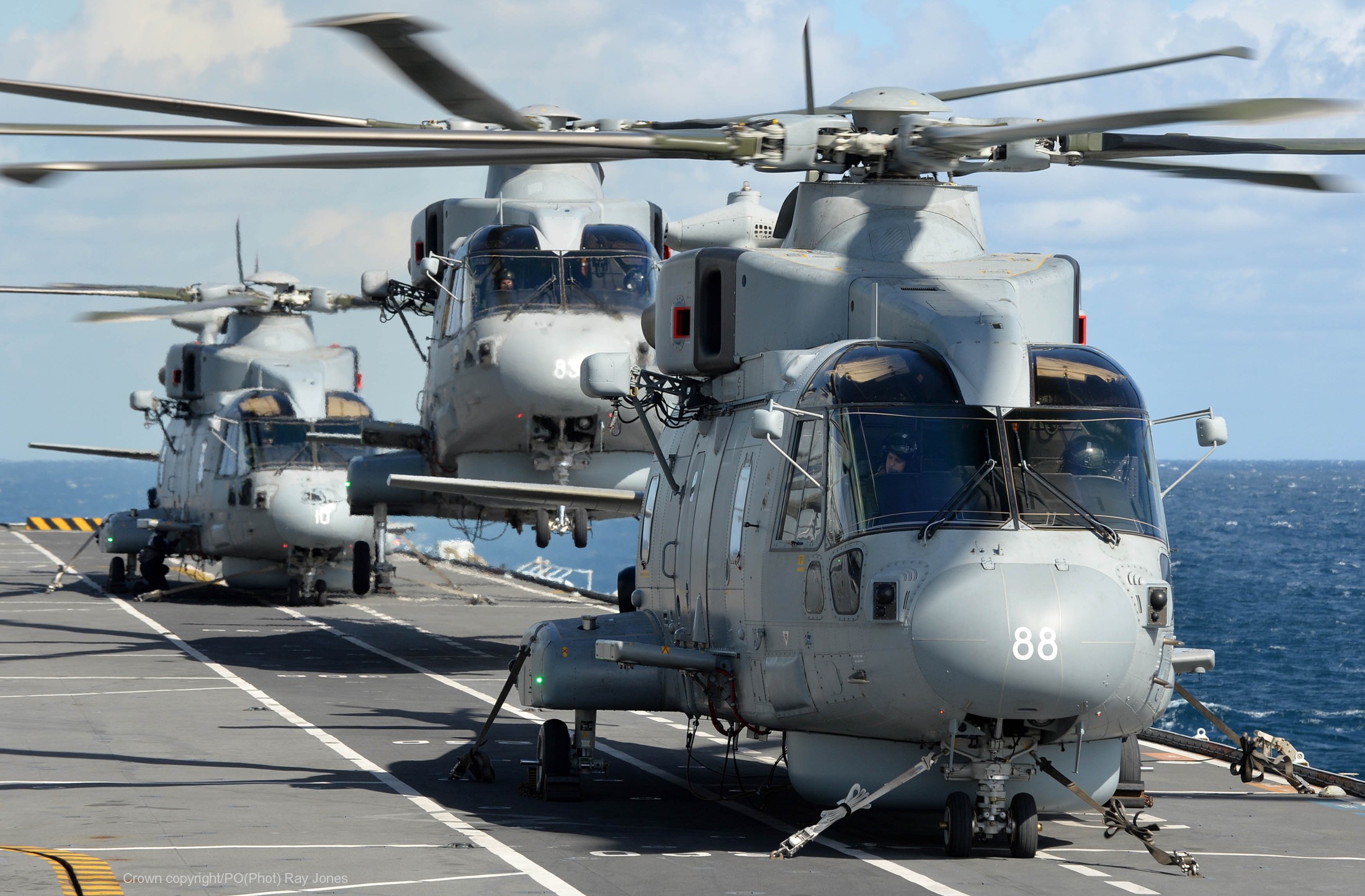 merlin hm2 helicopter royal navy agusta westland aw101 leonardo naval air squadron nas rnas culdrose 10